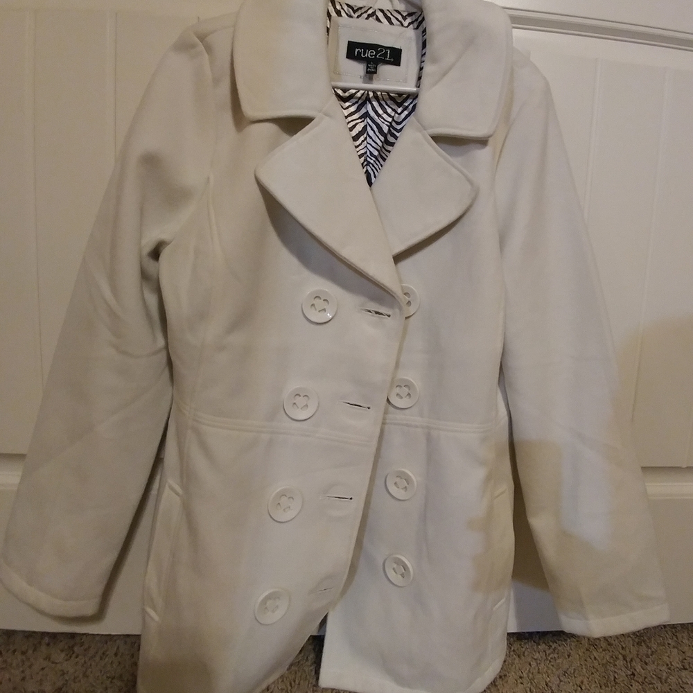 Large women cream pea coat